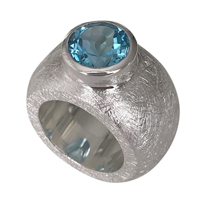 Edler Silber Ring mit blauem Topas