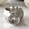 Silber Ring mit einer grossen Zirkonia (19SR039015CZ-1)